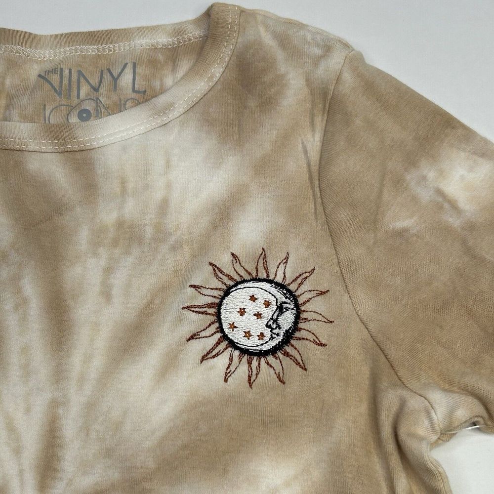 Vinyl Icons Women's Tan Tie-dye Crop Top Size Small NWT w/Few Marks Sun Moon - Picture 2 of 12